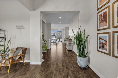 Tiny photo for 34 W 2250 S, Kaysville, UT 84037 (MLS # 2137771)