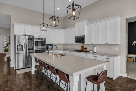 Tiny photo for 34 W 2250 S, Kaysville, UT 84037 (MLS # 2137771)