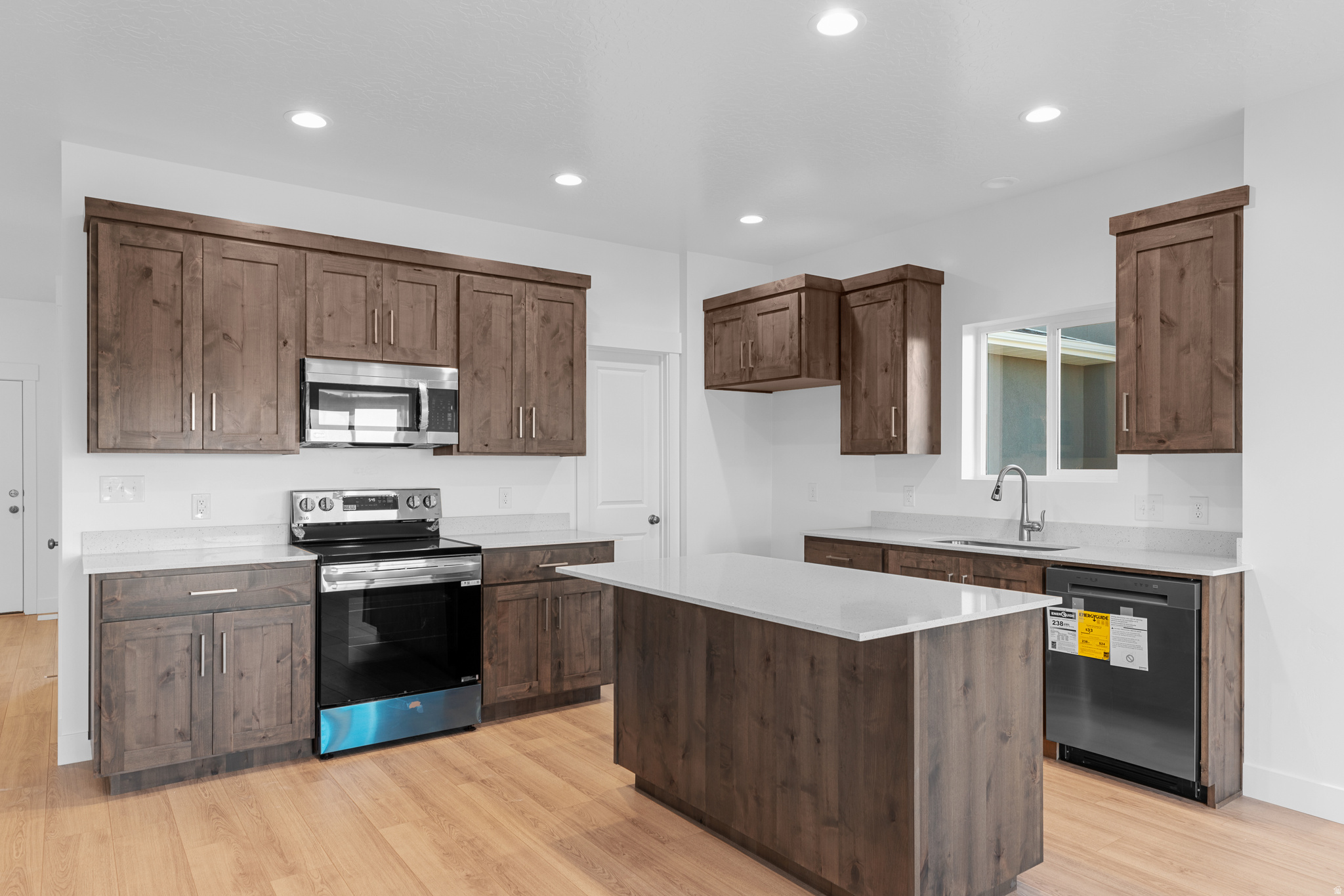 SUMMIT RIDGE THE HILLS - Residential