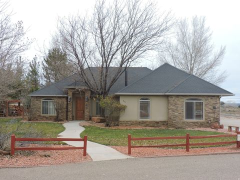 Homes For Sale - 931 S Hillside Dr<br/> Kane County, Kanab, UT 84741