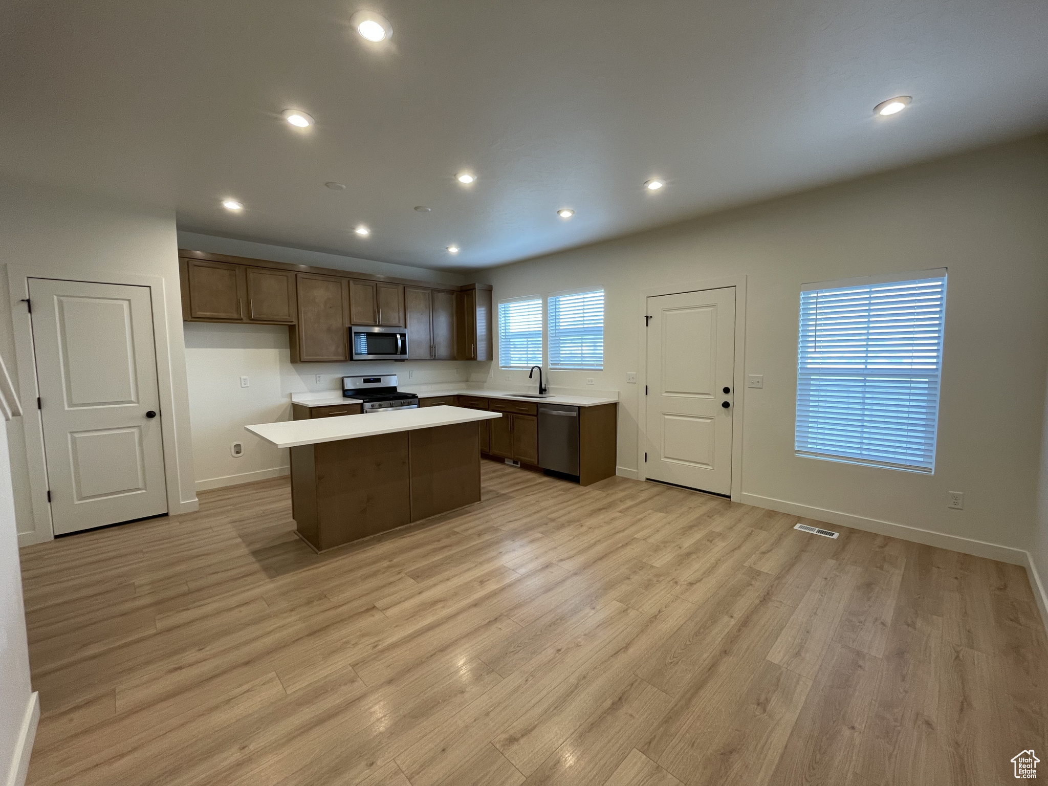 4357 E Longleaf Ln, Eagle Mountain, Utah image 1