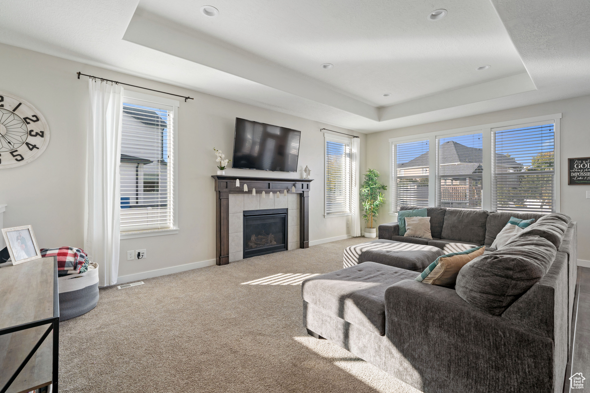 VIVIAN ESTATES - Residential