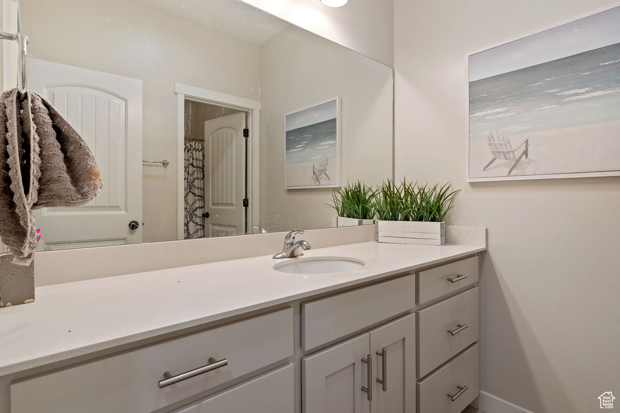 VIVIAN ESTATES - Residential