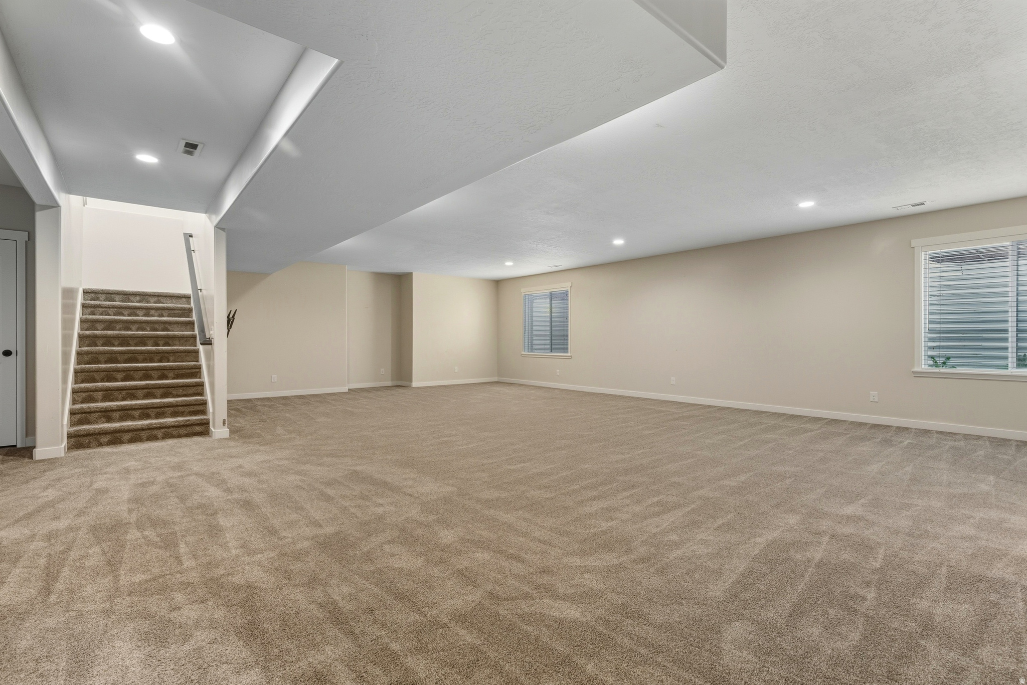 VIVIAN ESTATES - Residential