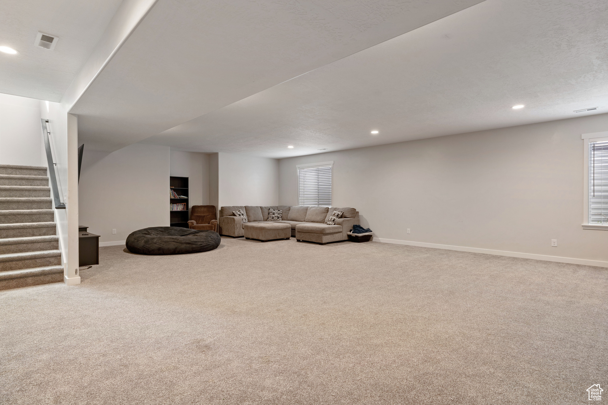 VIVIAN ESTATES - Residential