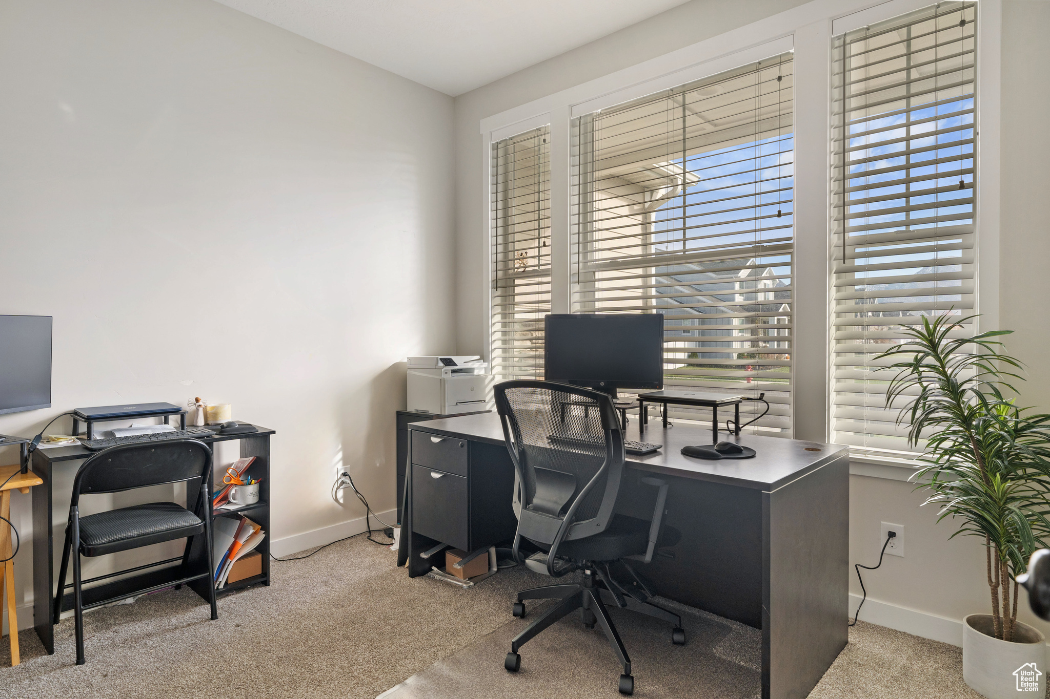 VIVIAN ESTATES - Residential
