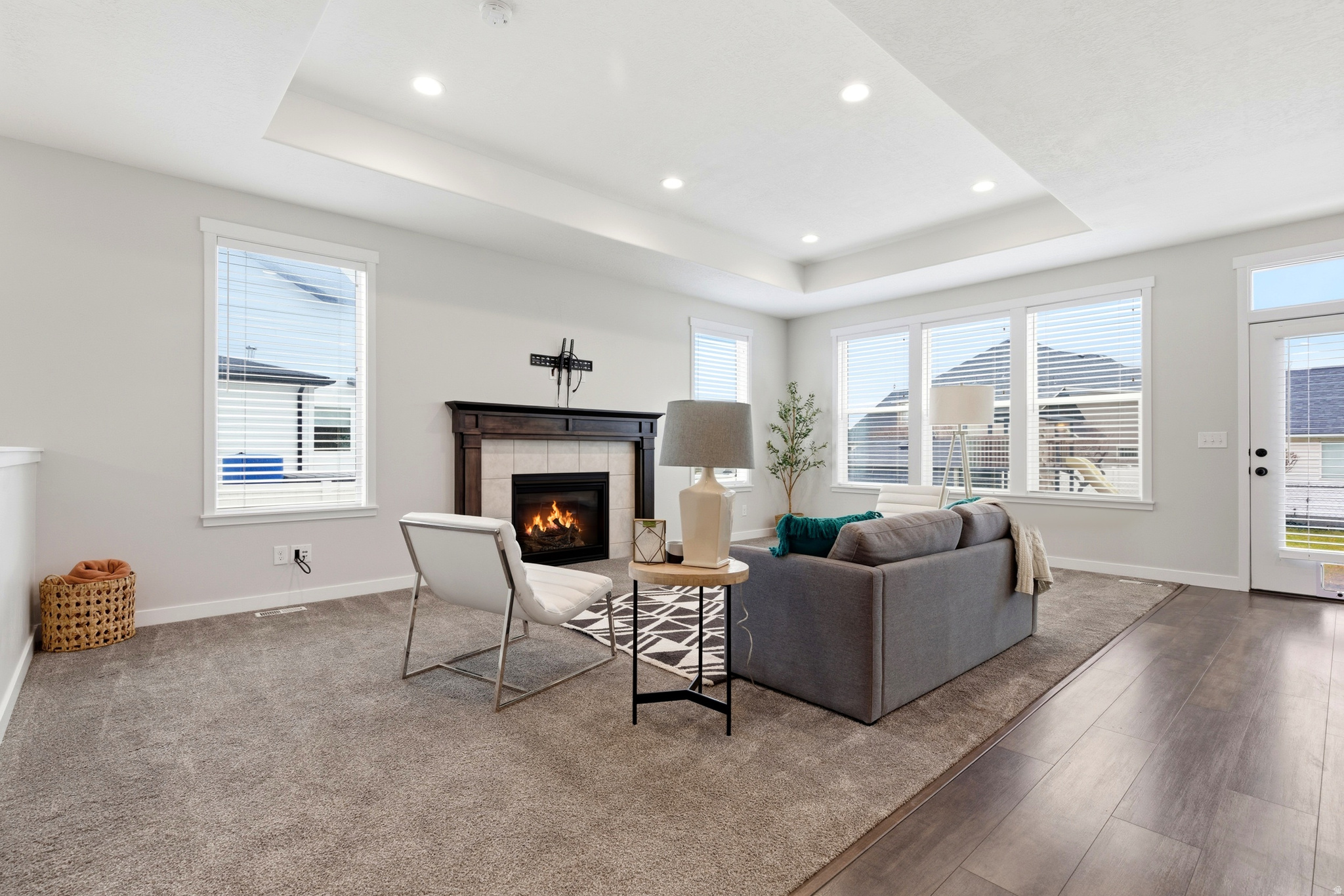 VIVIAN ESTATES - Residential