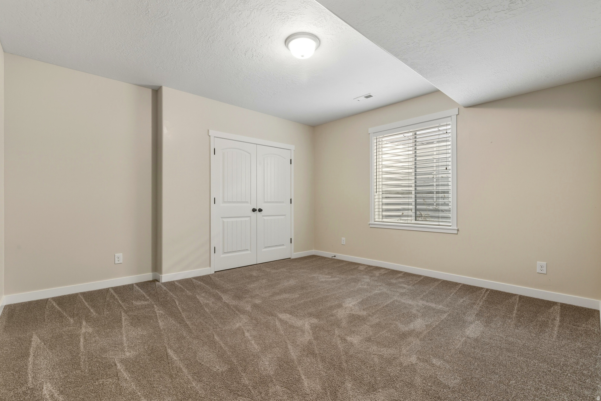 VIVIAN ESTATES - Residential