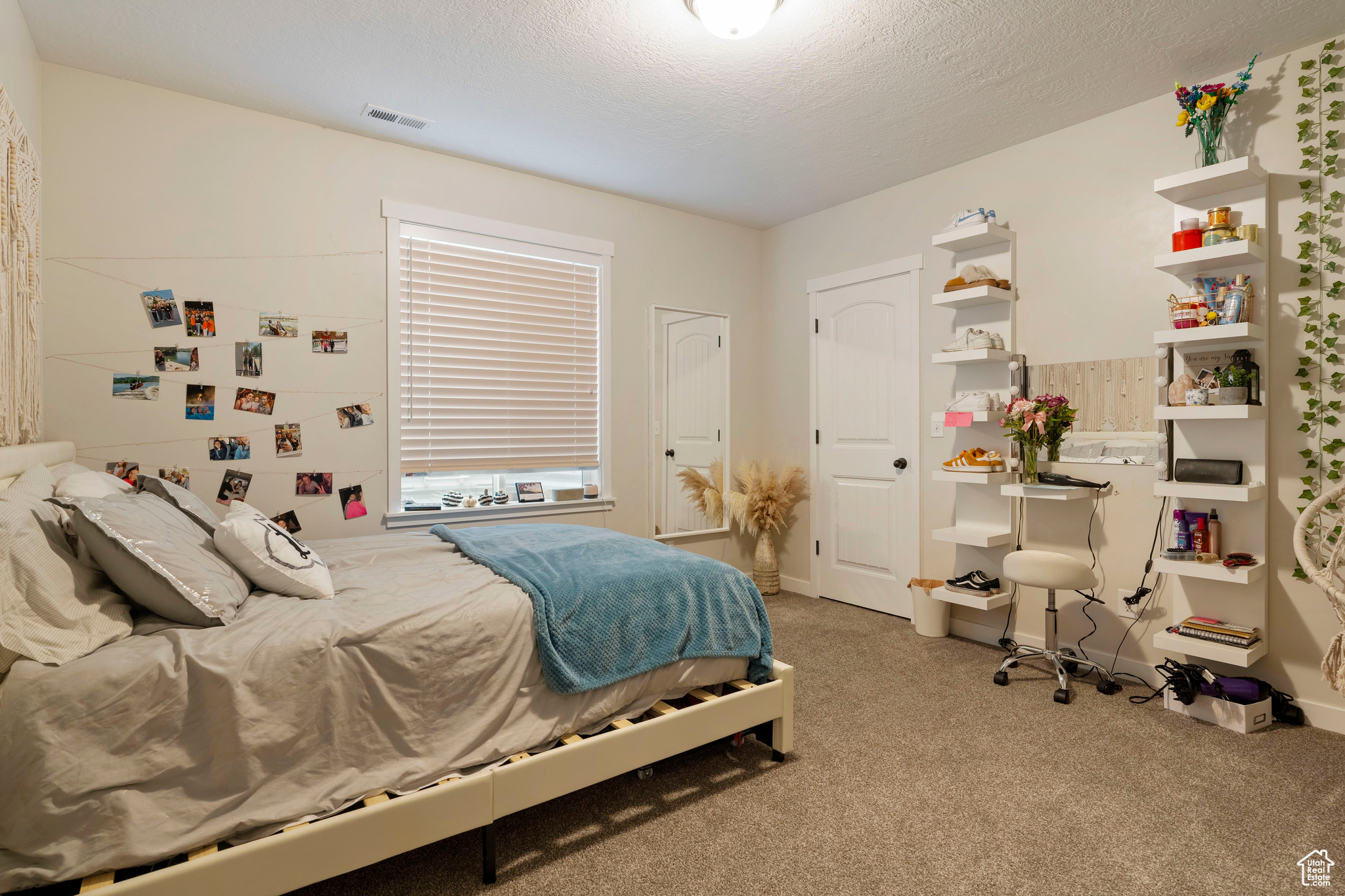 VIVIAN ESTATES - Residential