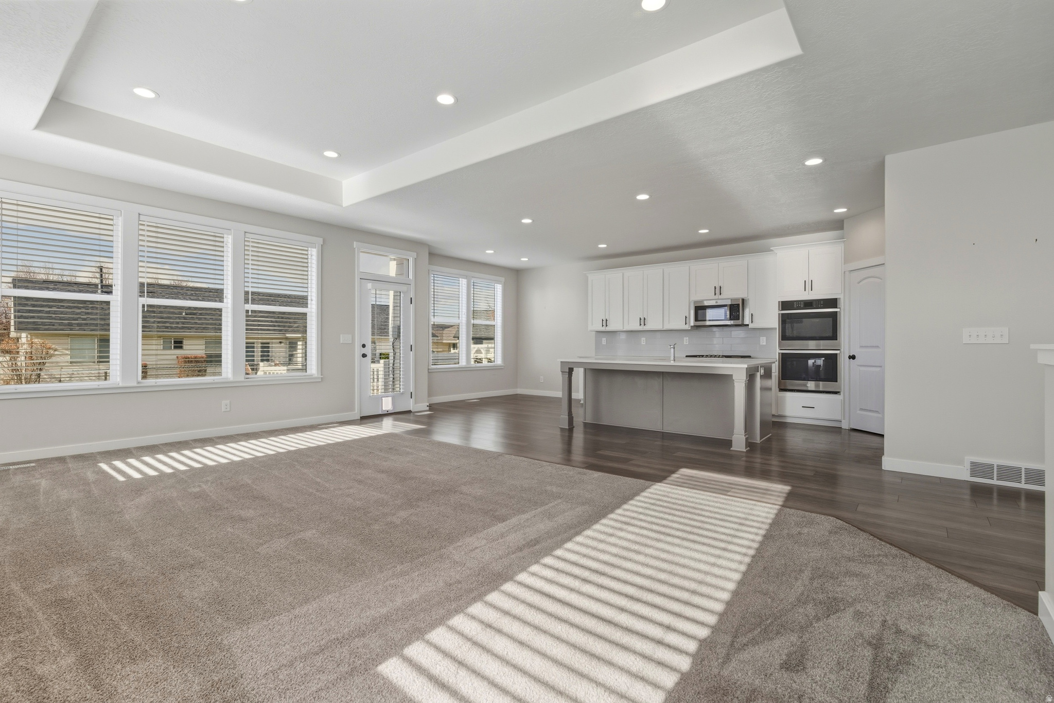 VIVIAN ESTATES - Residential