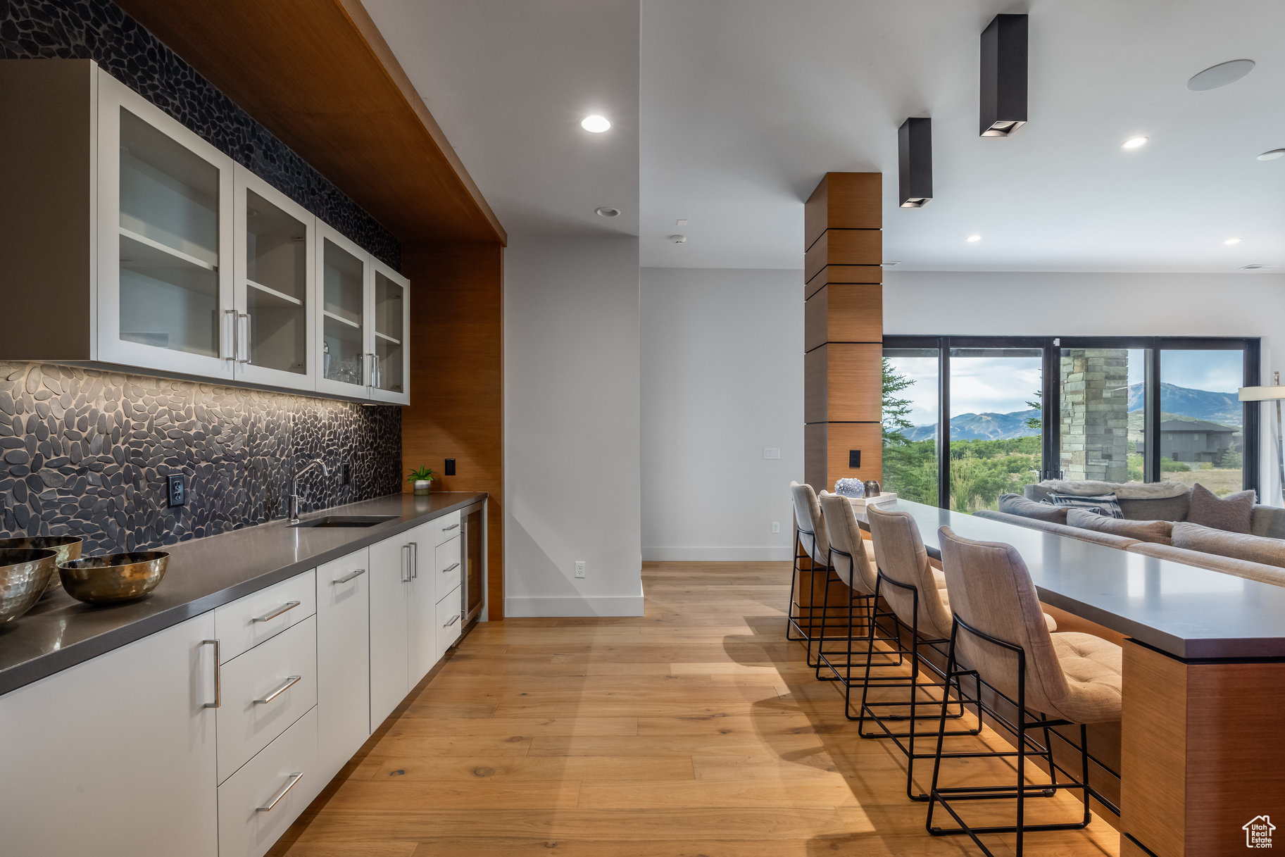 DEER VISTA - Residential