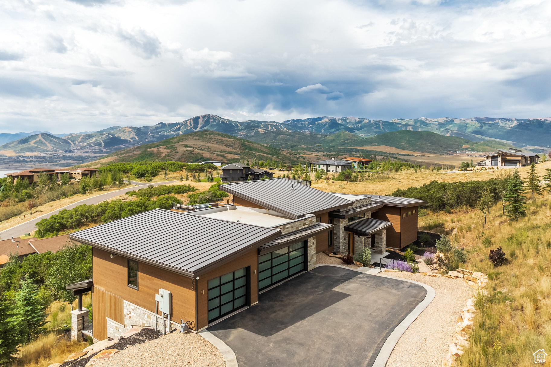 DEER VISTA - Residential