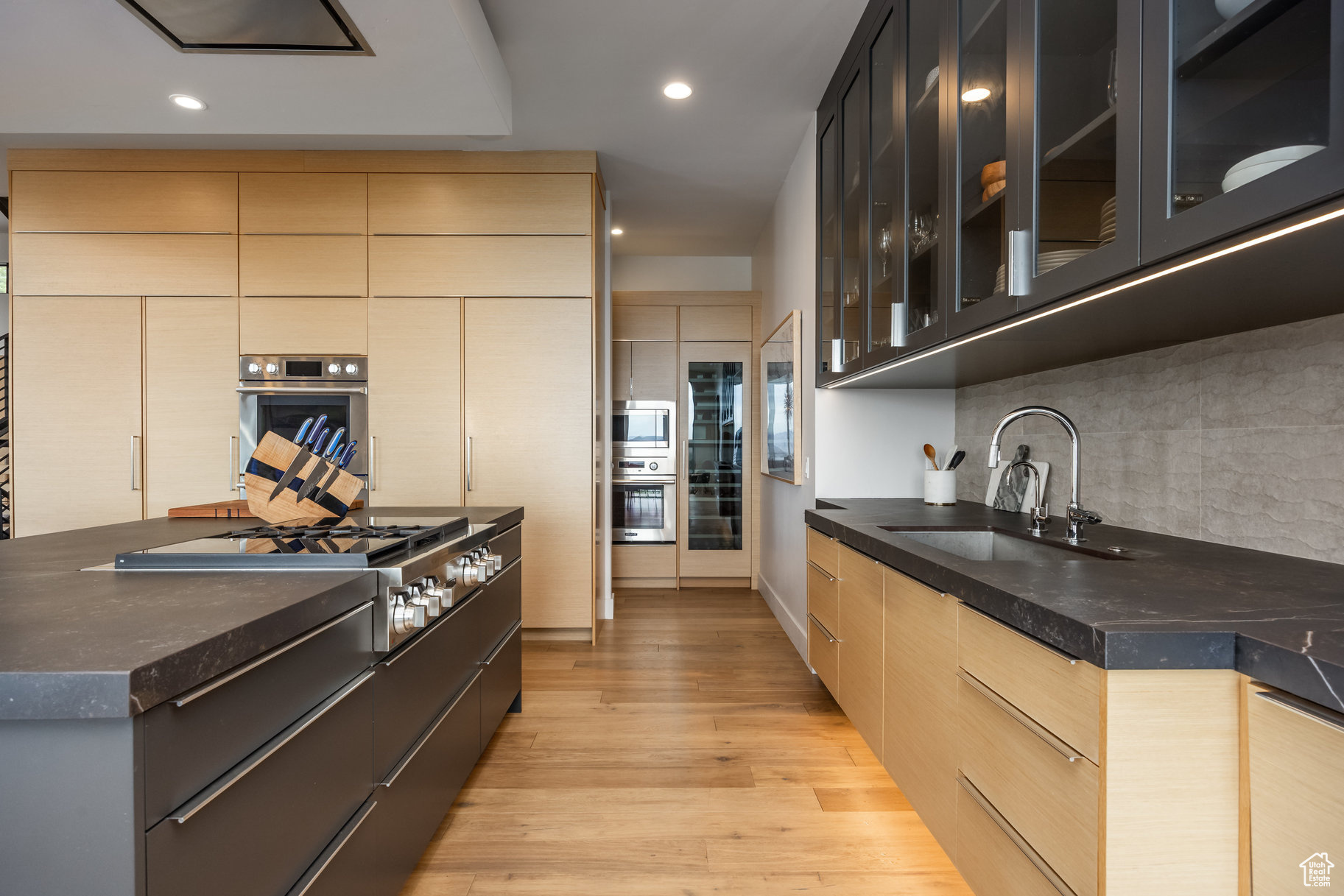 DEER VISTA - Residential