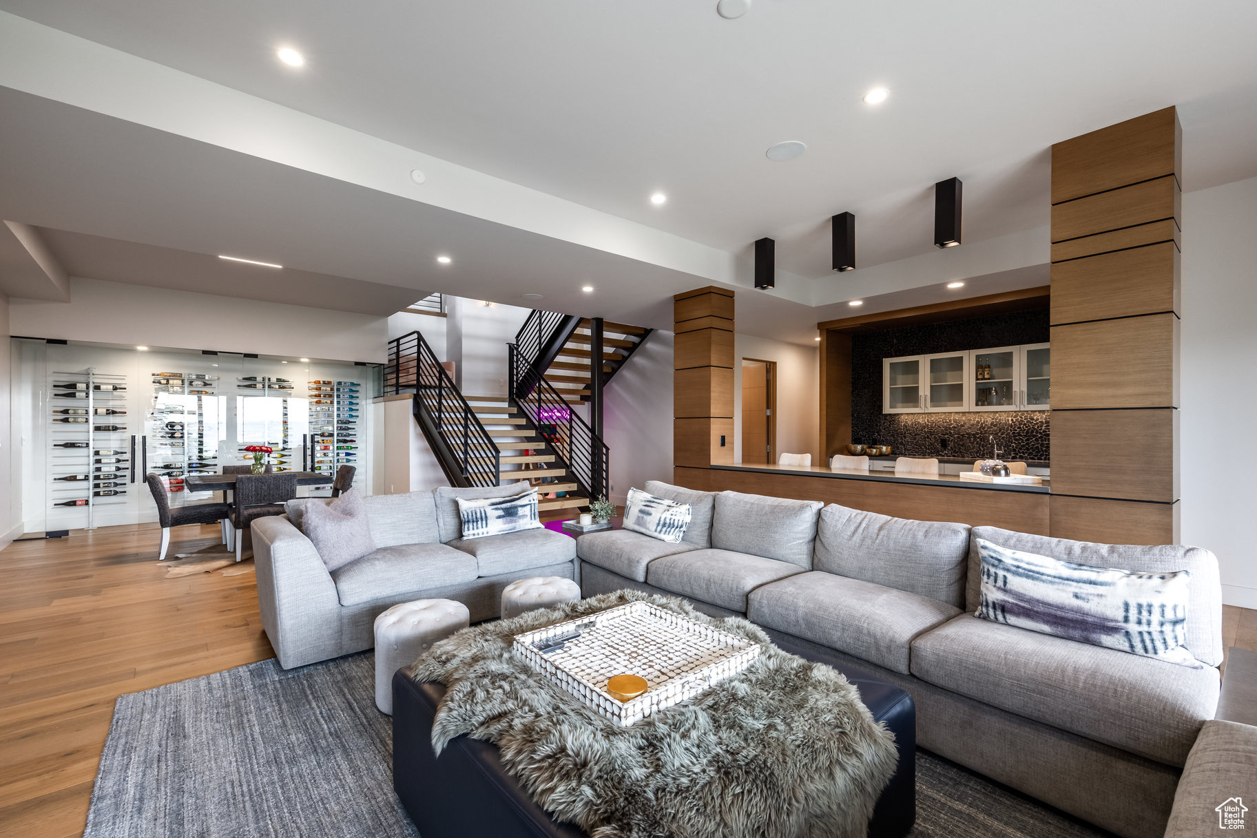 DEER VISTA - Residential
