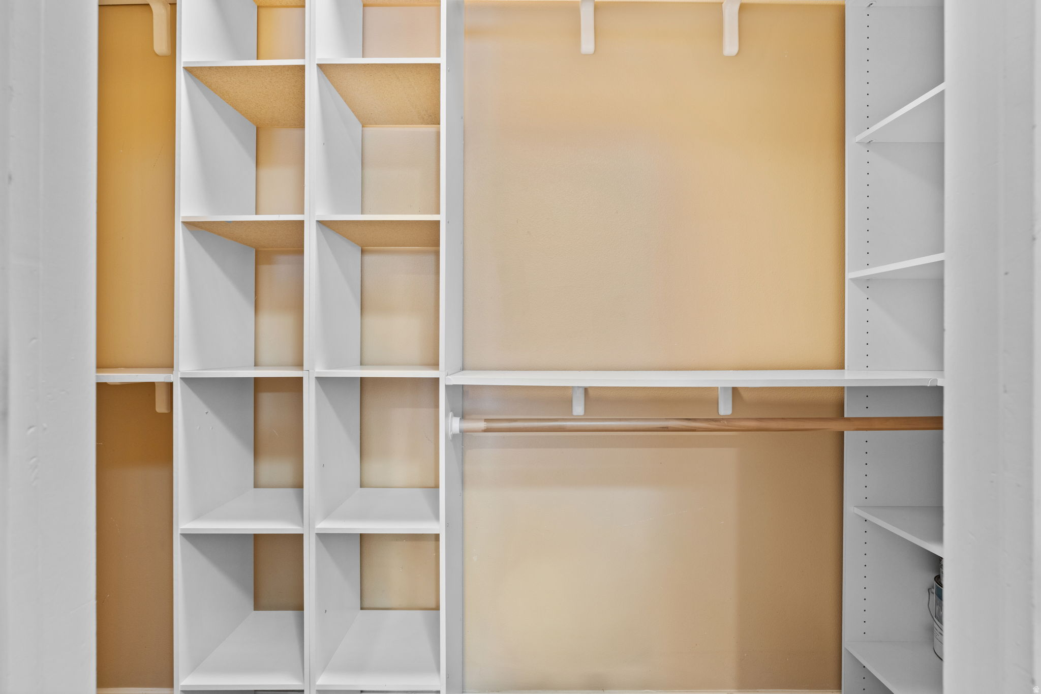 DRAPER PEAKS CONDOMINIUMS PHASE 4 - Residential