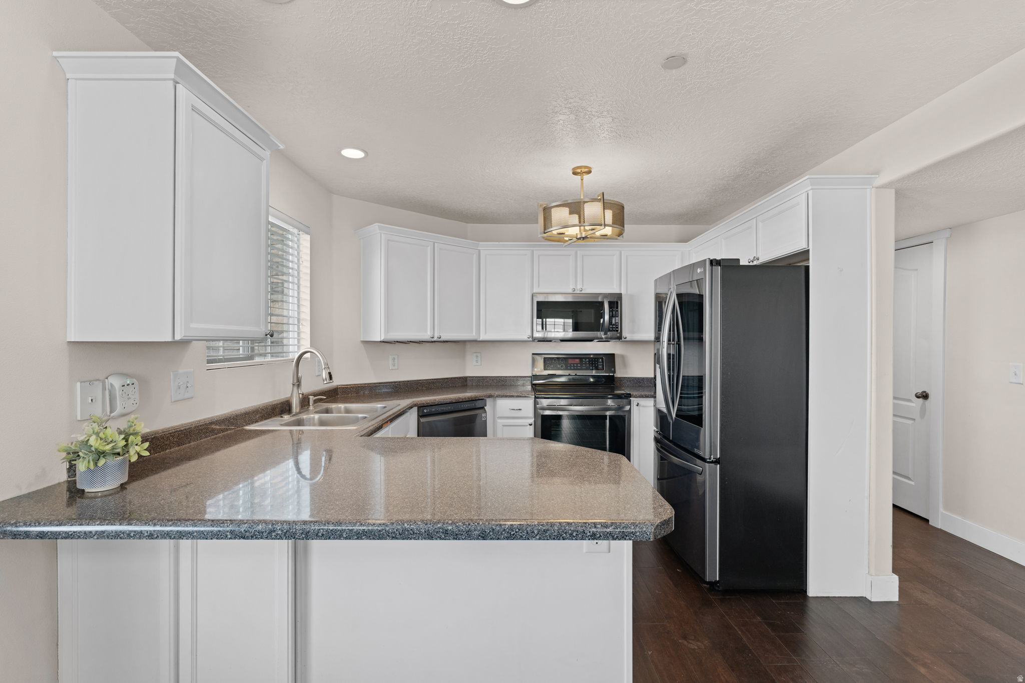 DRAPER PEAKS CONDOMINIUMS PHASE 4 - Residential