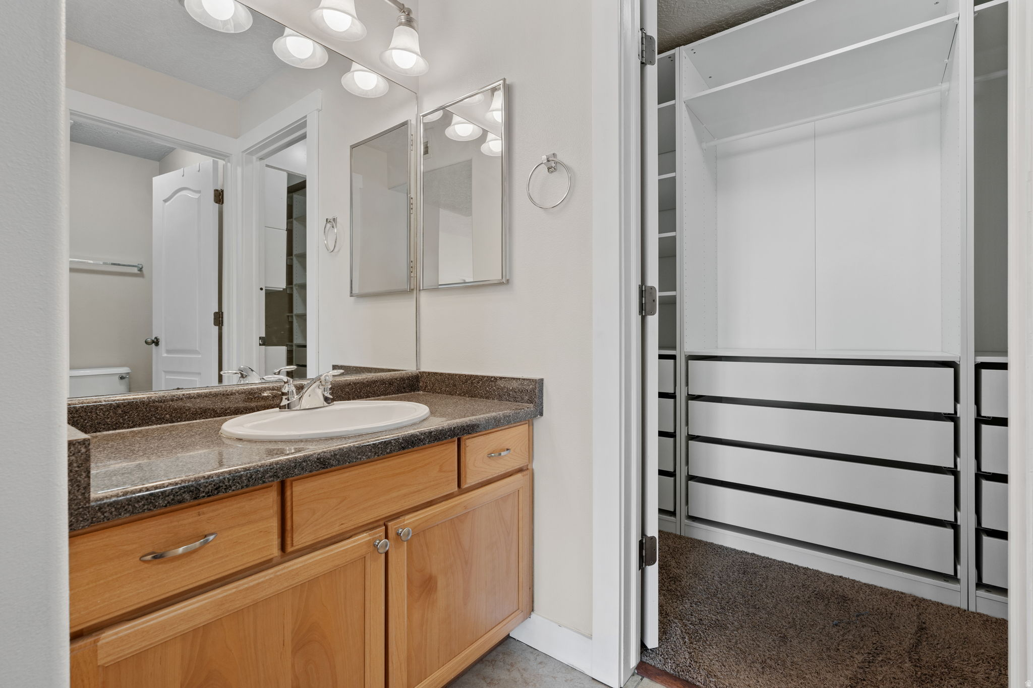 DRAPER PEAKS CONDOMINIUMS PHASE 4 - Residential