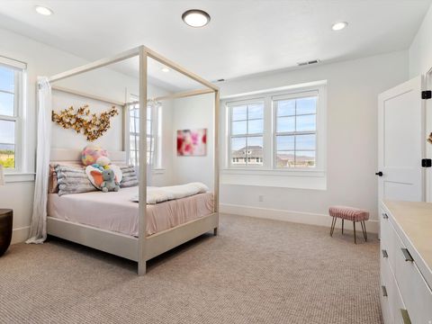 Tiny photo for 563 W FOUNDERS BLVD, Saratoga Springs, UT 84045 (MLS # 2148956)