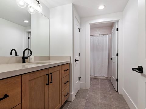 Tiny photo for 563 W FOUNDERS BLVD, Saratoga Springs, UT 84045 (MLS # 2148956)