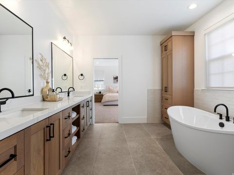 Tiny photo for 563 W FOUNDERS BLVD, Saratoga Springs, UT 84045 (MLS # 2148956)