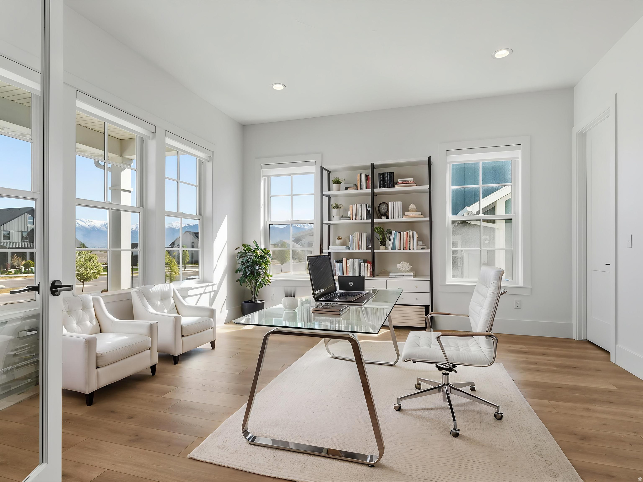 BEACON POINTE - Residential