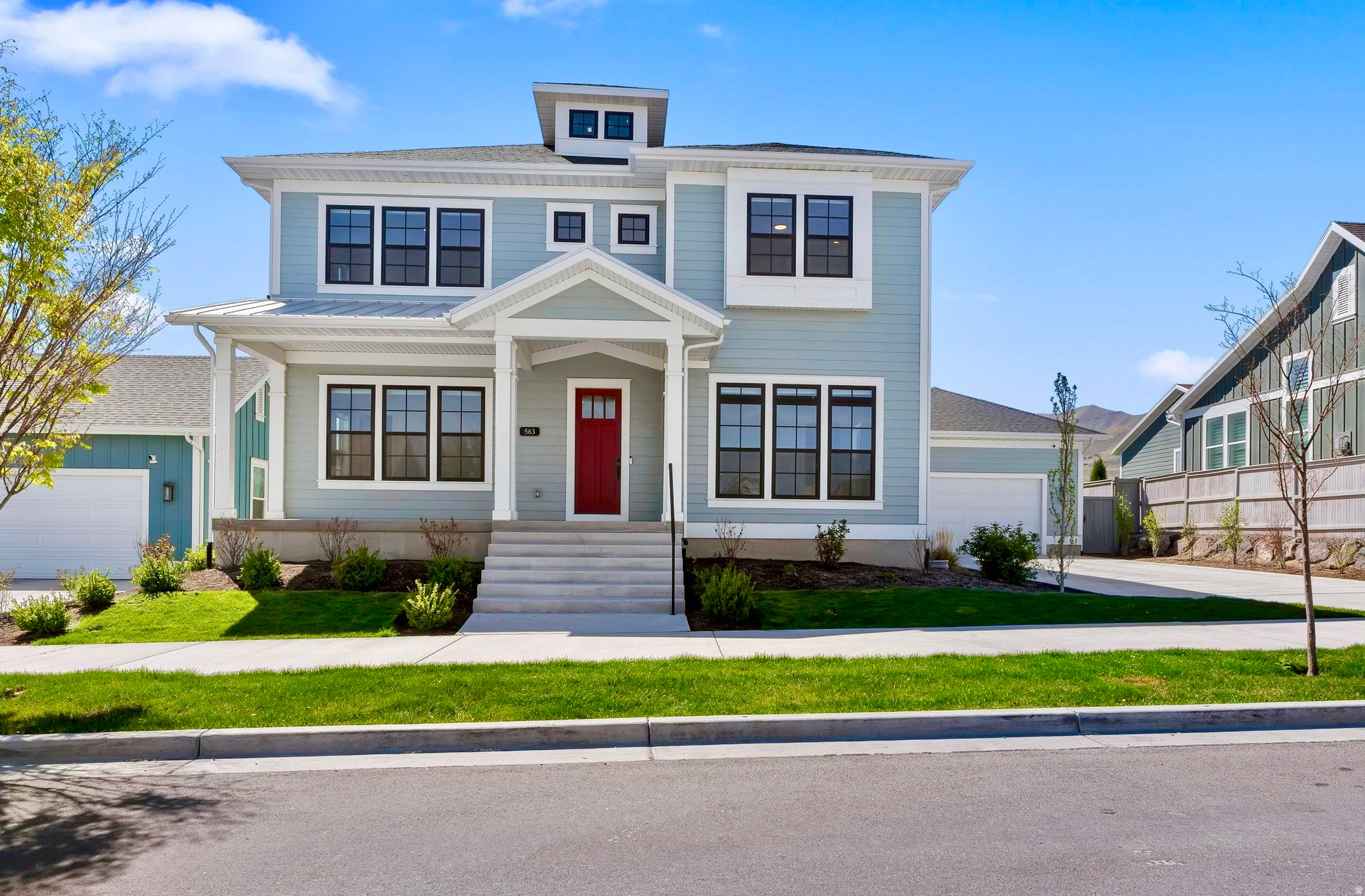 BEACON POINTE - Residential