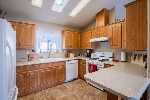 Tiny photo for 4608 S CARMELLIA DR, Taylorsville, UT 84123 (MLS # 2125682)