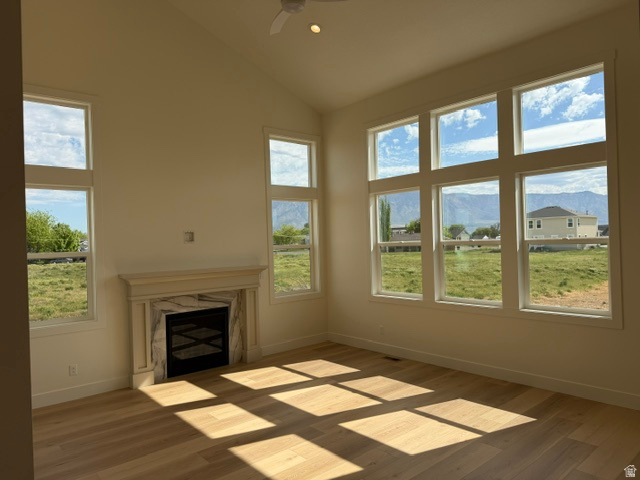 FREMOMT MEADOWS - Residential