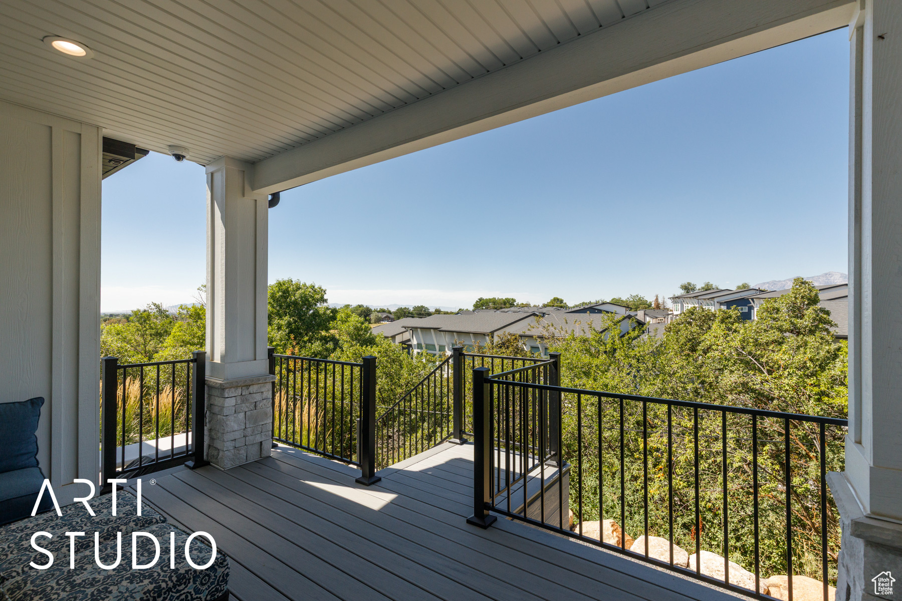 SUNSET RIDGE - Residential