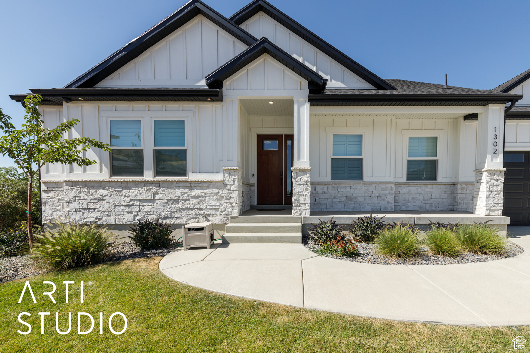 SUNSET RIDGE - Residential