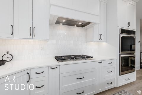 Tiny photo for 1302 E SUNSET CT. Ct, Ogden, UT 84403 (MLS # 2102963)