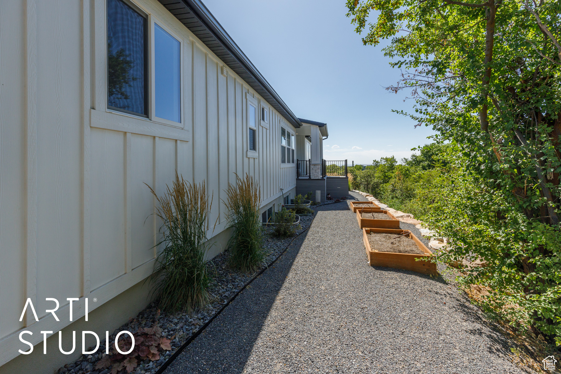 SUNSET RIDGE - Residential