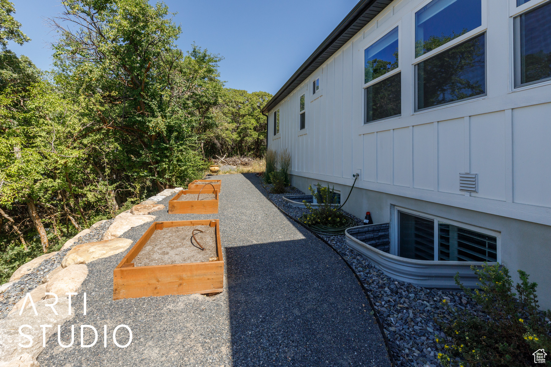 SUNSET RIDGE - Residential