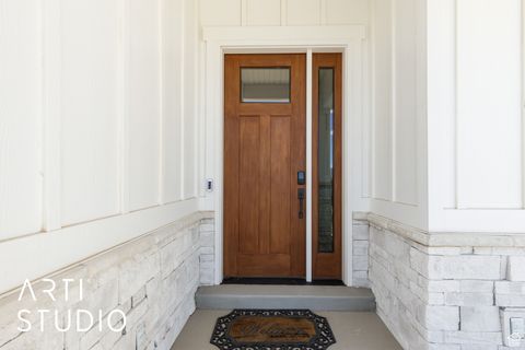 Tiny photo for 1302 E SUNSET CT. Ct, Ogden, UT 84403 (MLS # 2102963)