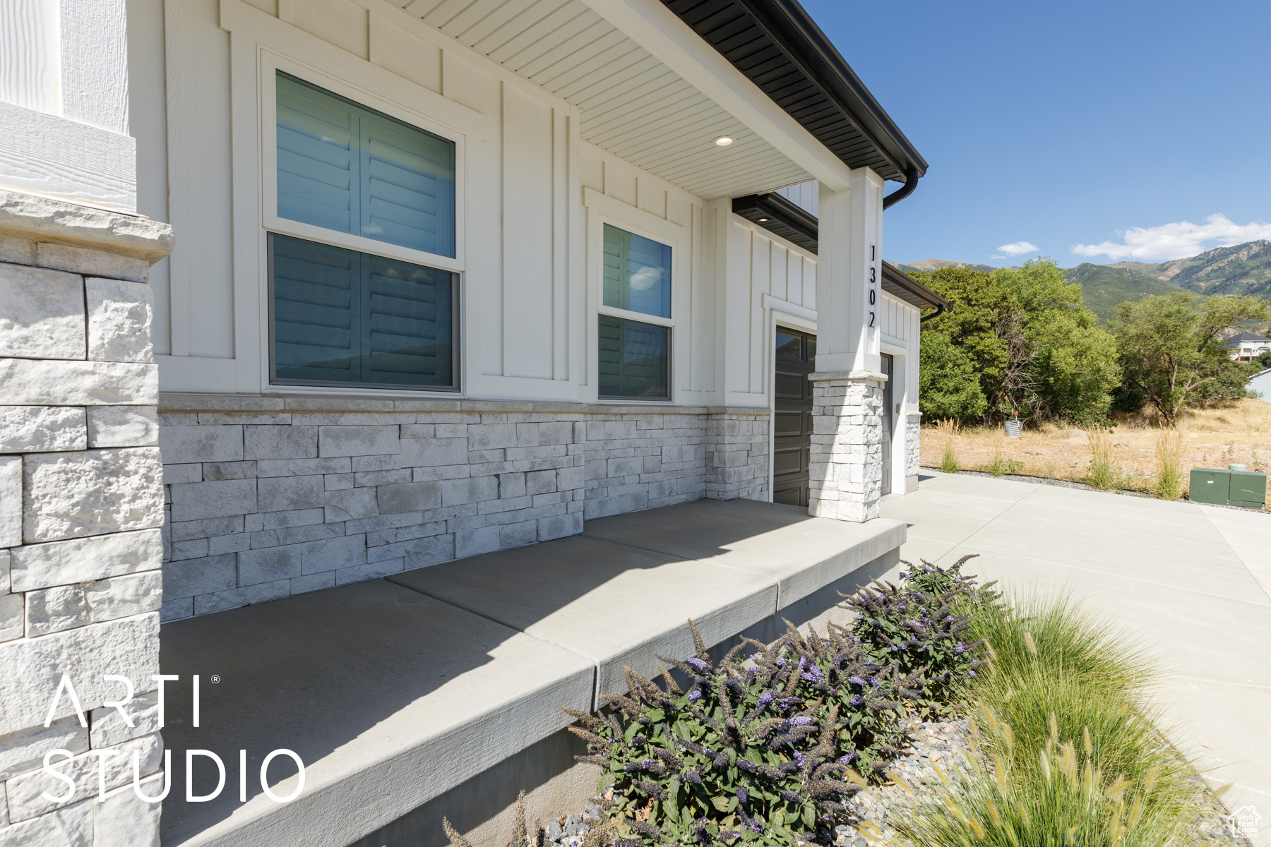 SUNSET RIDGE - Residential