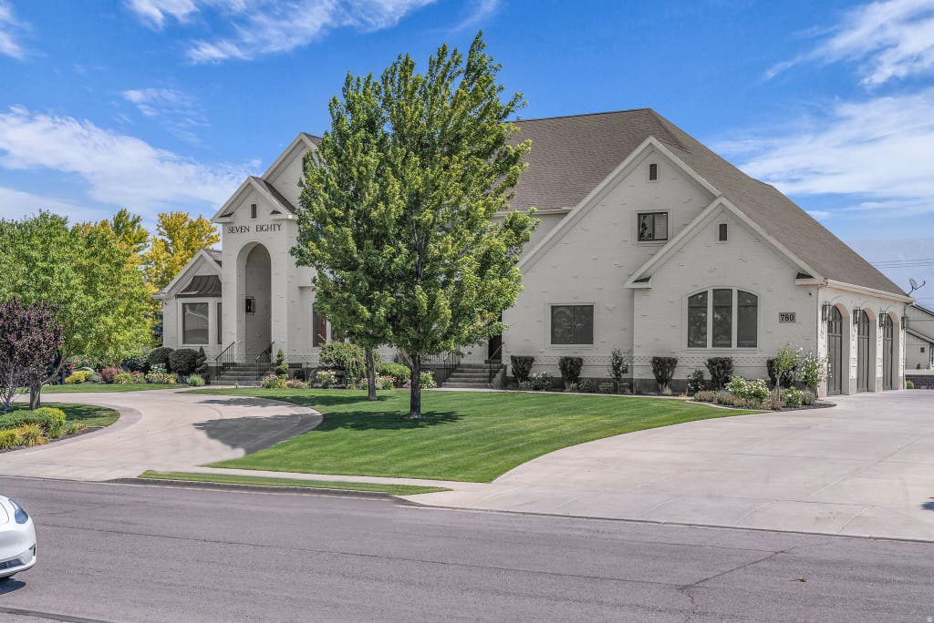 Photo of 780 N 2375 W, Lehi, UT 84043 (MLS # 2176683)