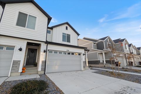 Tiny photo for 1786 E EAGLE LN, Eagle Mountain, UT 84005 (MLS # 2122973)