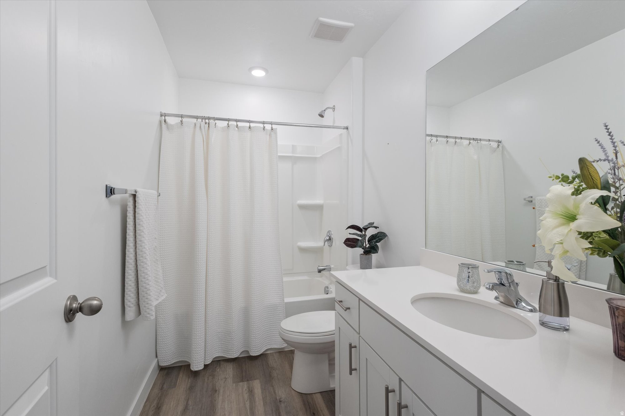 EAGLE POINT - Residential