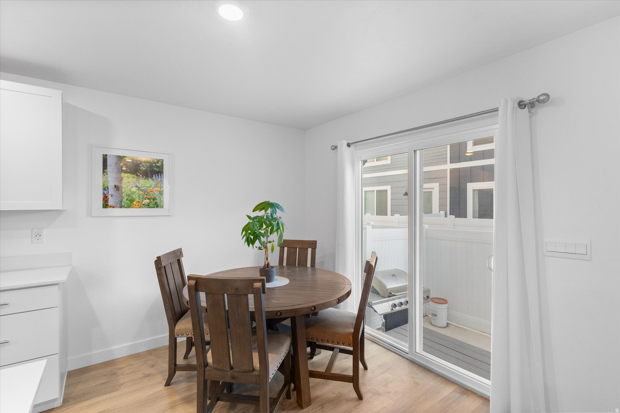 EAGLE POINT - Residential