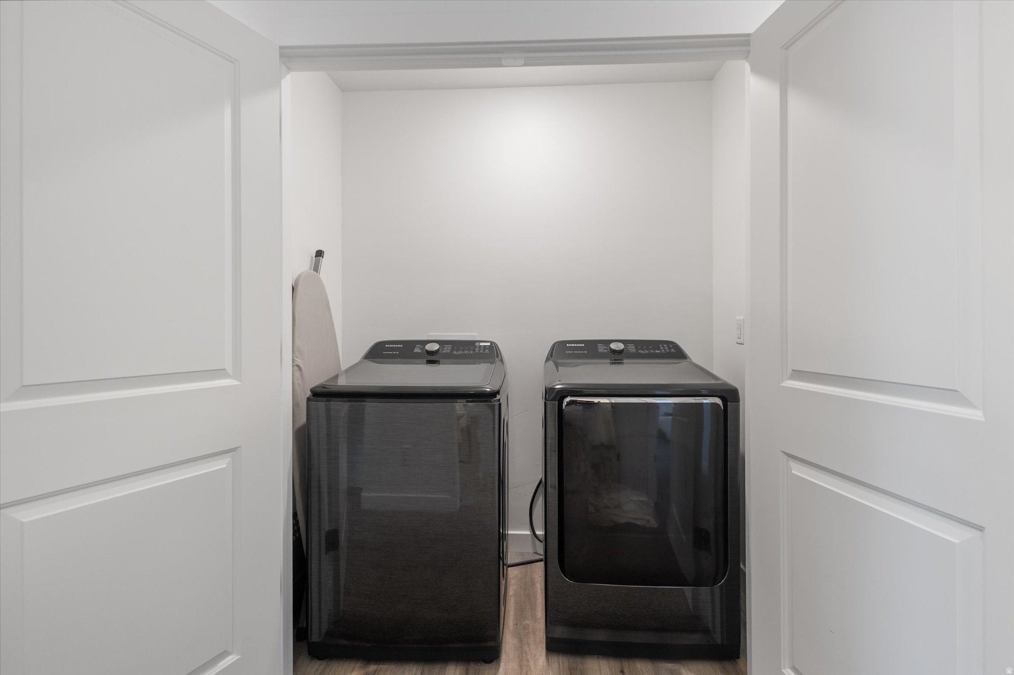 EAGLE POINT - Residential