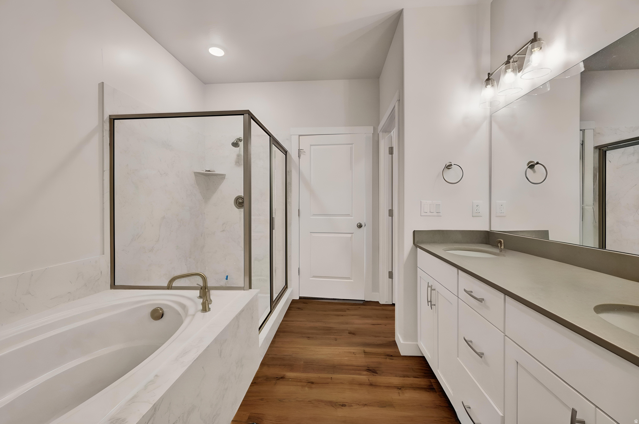 BLUFF VIEW - Residential