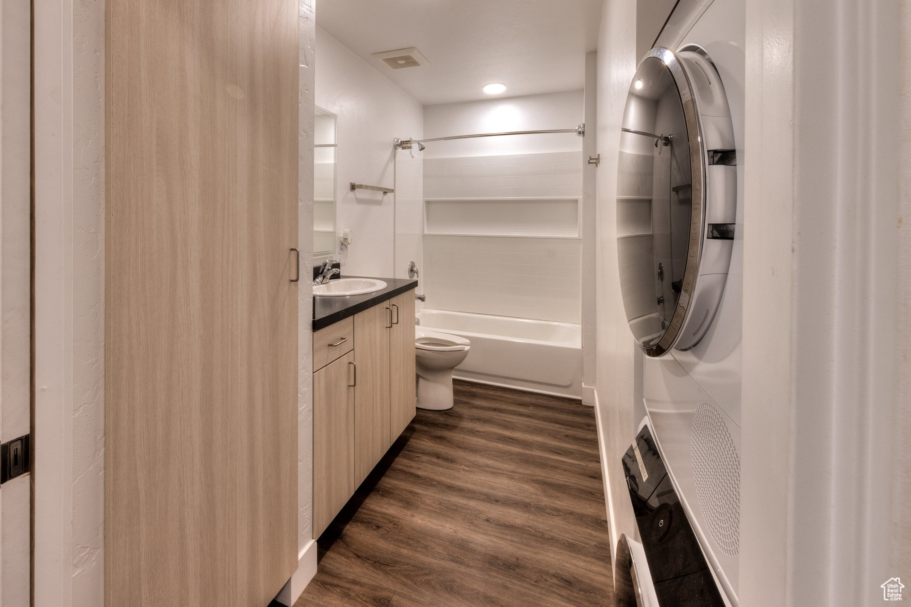 KANE CREEK CONDOS - Residential