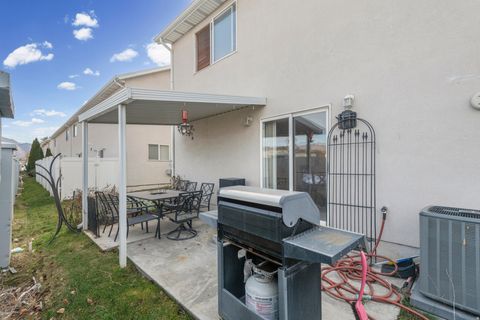 Tiny photo for 353 E NEWSOME PARK LN, South Salt Lake, UT 84115 (MLS # 2127699)