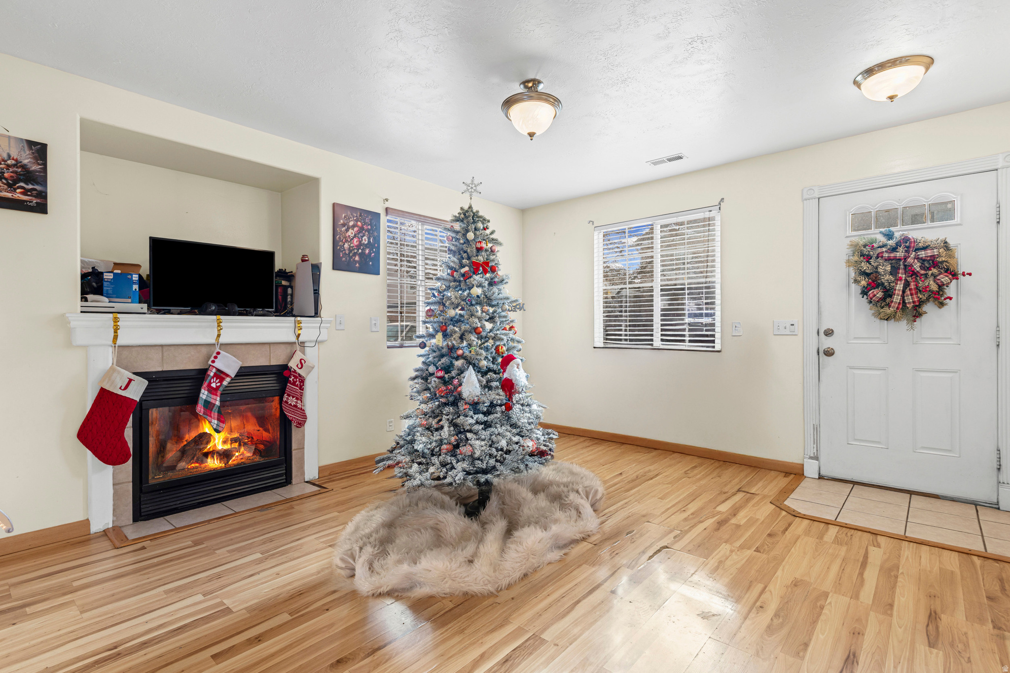 THE PINES CONDOS - Residential