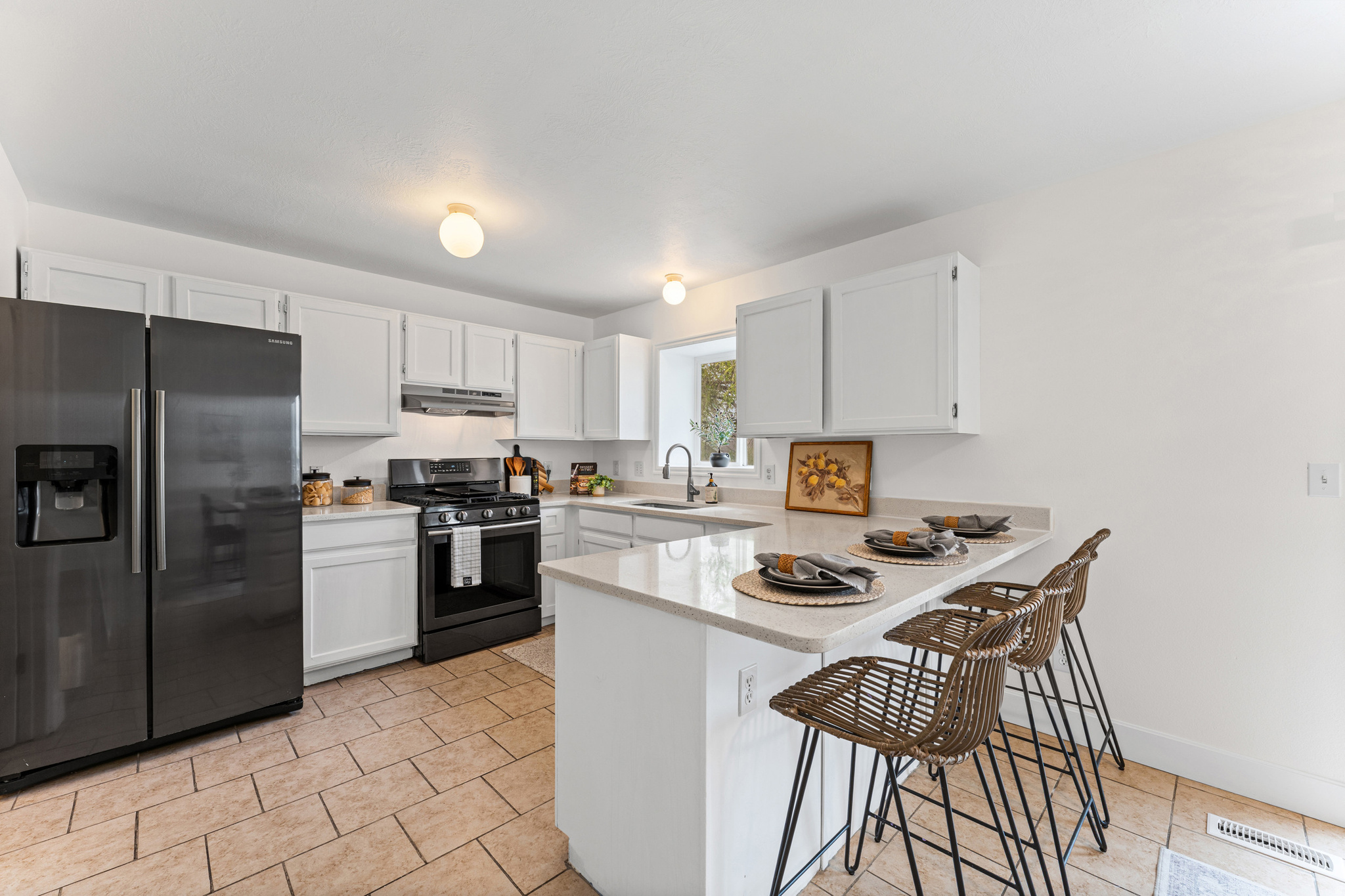 SETTLERS POINT - Residential