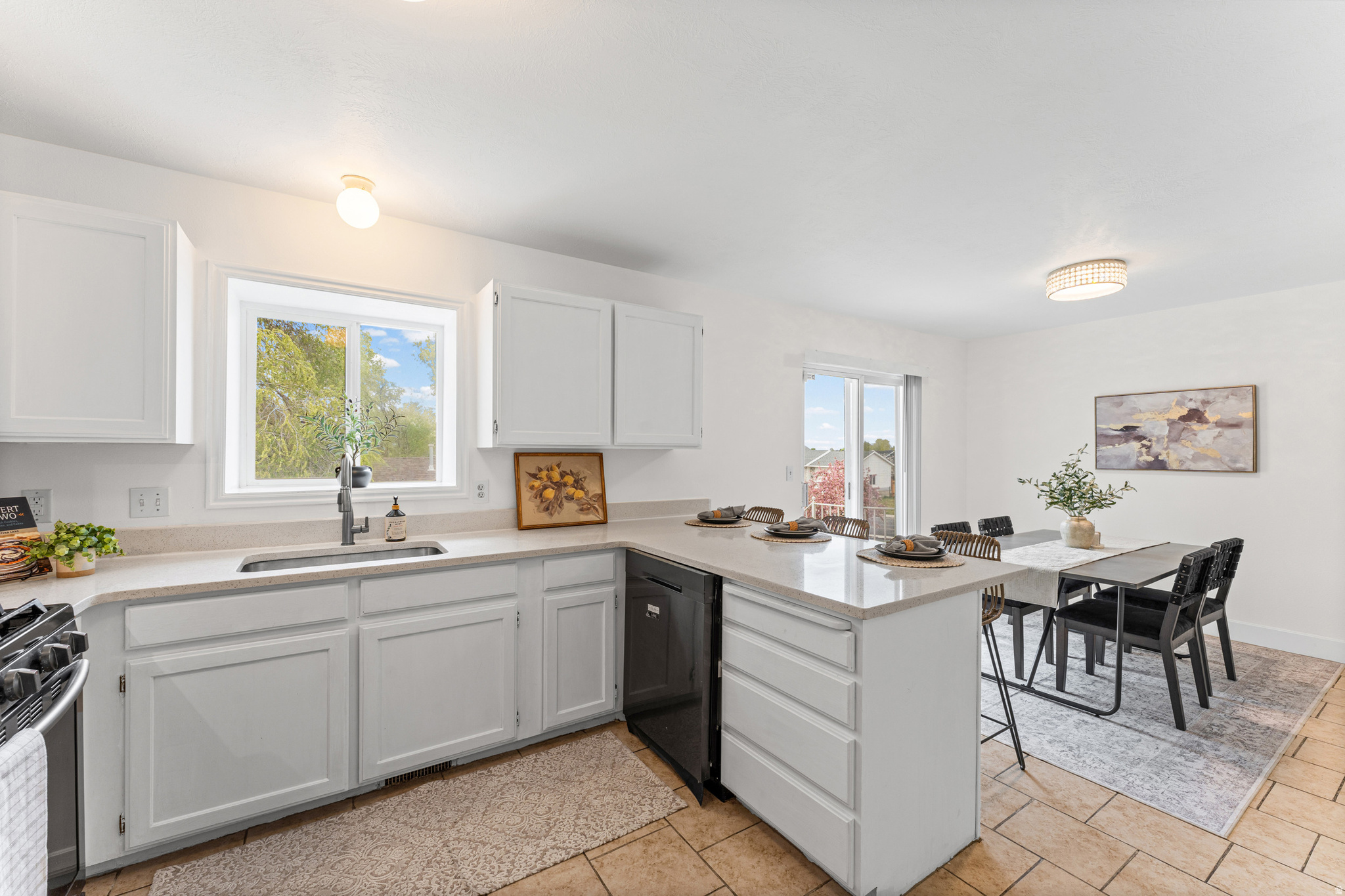 SETTLERS POINT - Residential