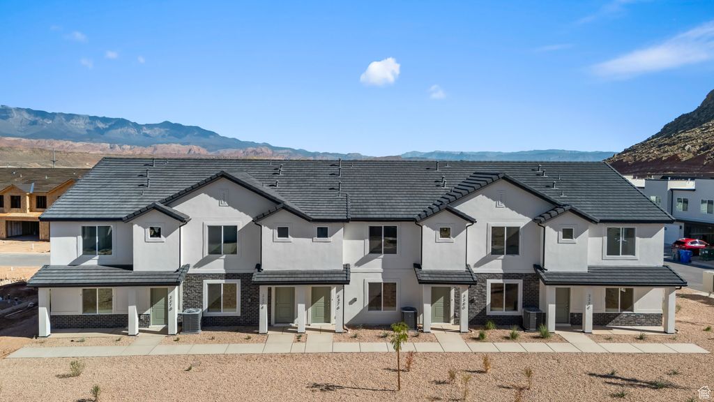 Photo of 3381 E DANCE HALL LN #2357, Washington, UT 84780 (MLS # 2119596)