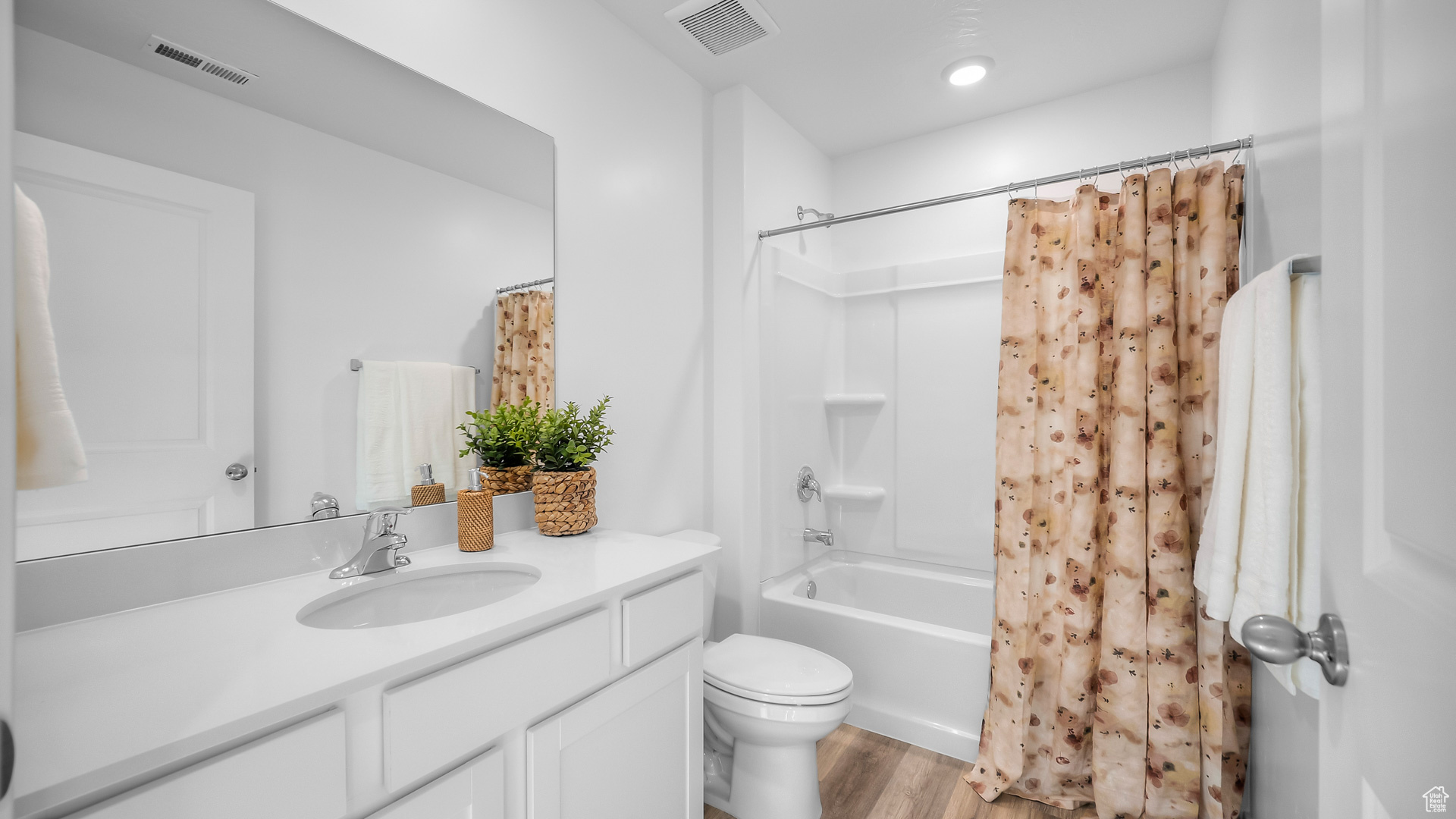 IRON TOP AT LONG VALLEY - Residential