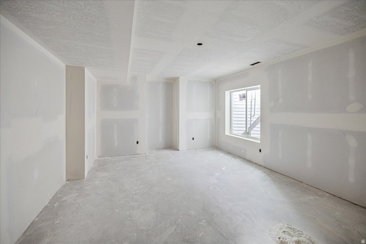 DAYBREAK - Residential