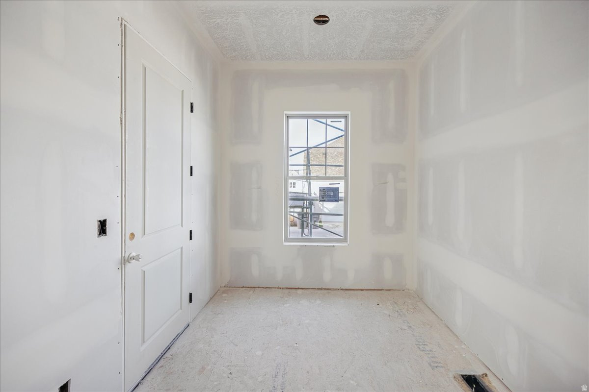 DAYBREAK - Residential